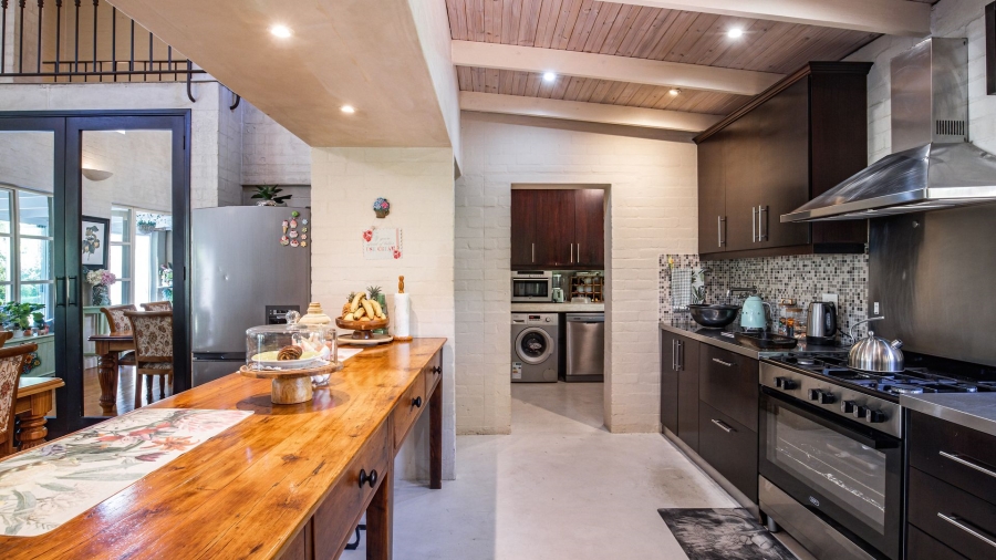 5 Bedroom Property for Sale in Constantia Western Cape